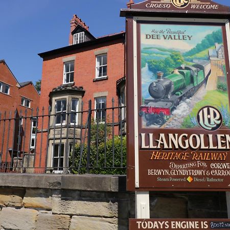 Villa Westoe Hideaway Llangollen Exterior foto