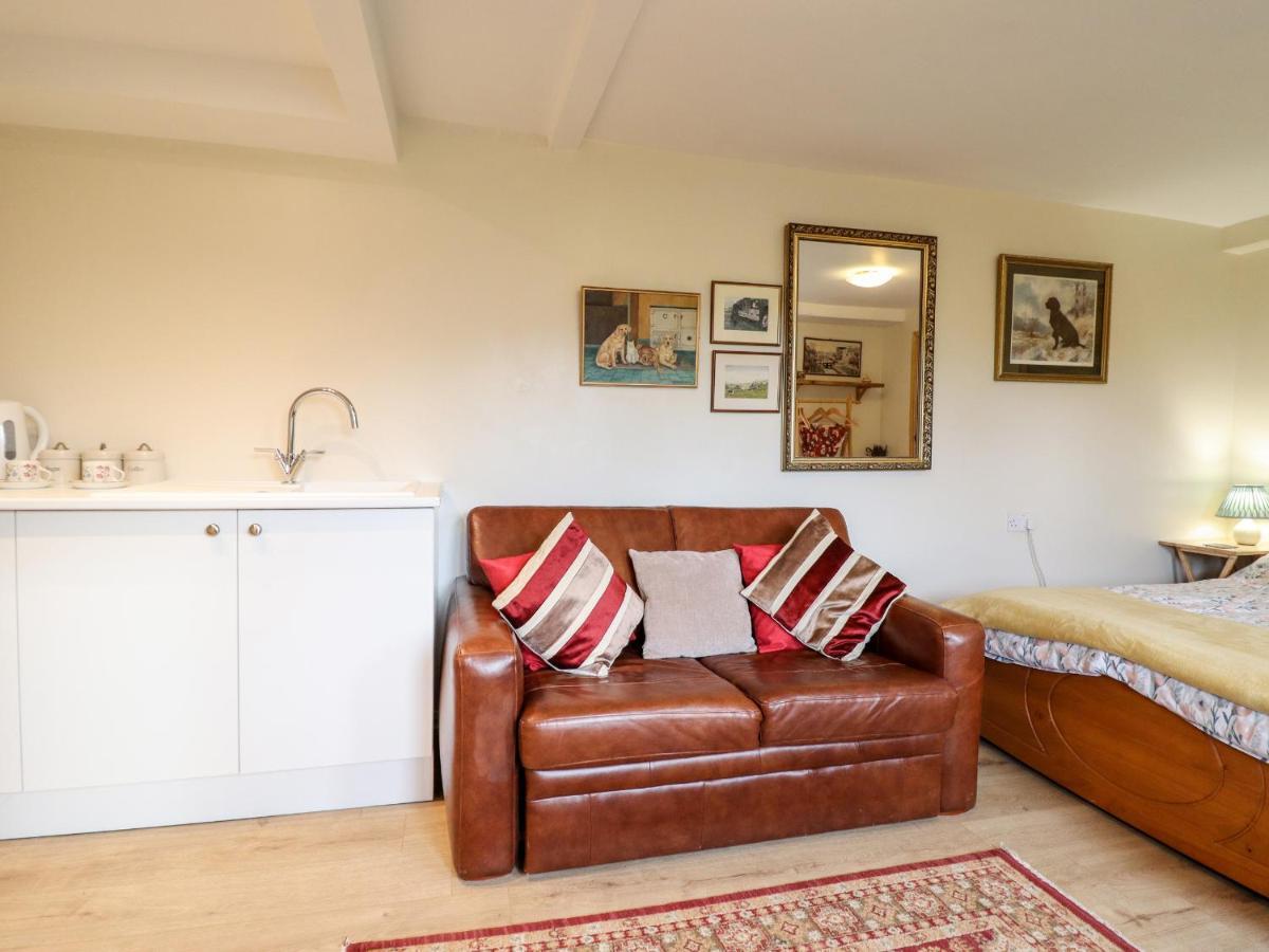 Villa Westoe Hideaway Llangollen Exterior foto